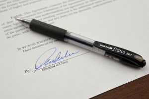 Uni-ball Signo 207 Gel Pen